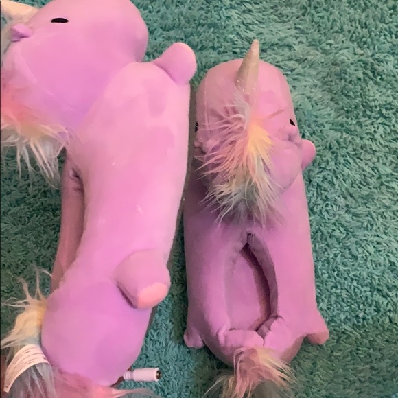 Slippers - Picture 4 of 4